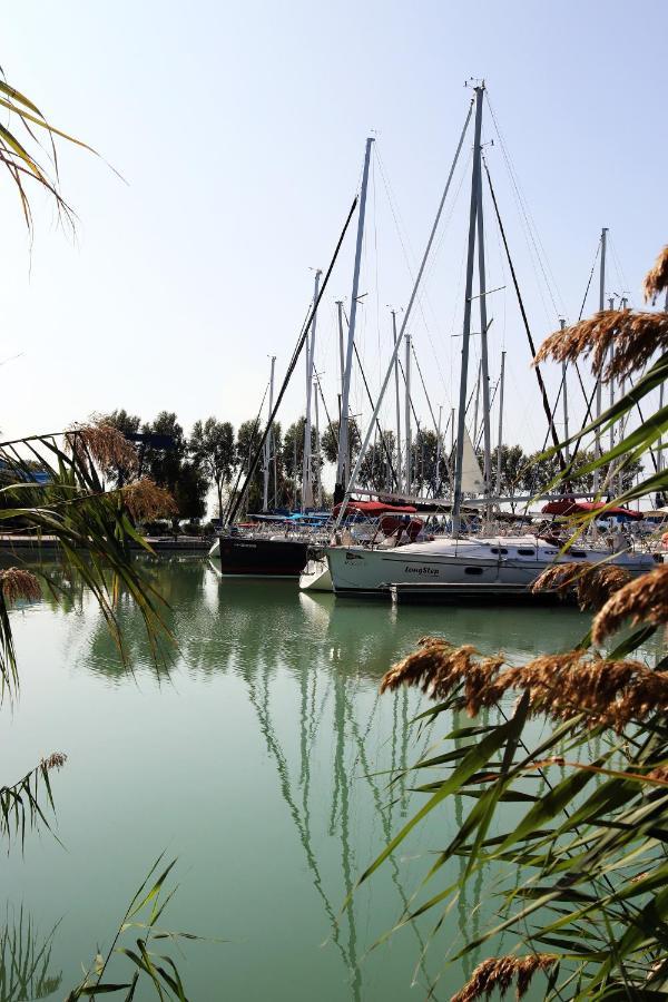 Apartamento Luz del Sol Balatonlelle Exterior foto
